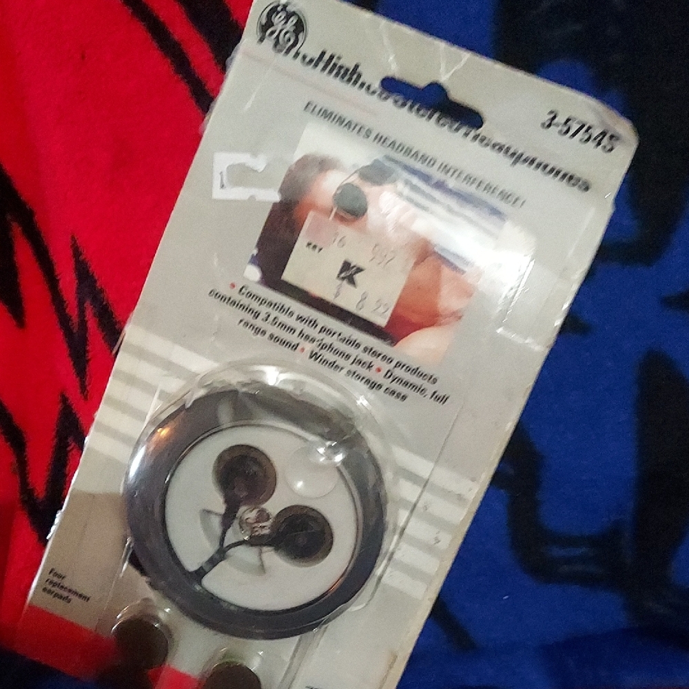 Vintage Dead Tag Corded Head Phones Nwt In Damaged Box